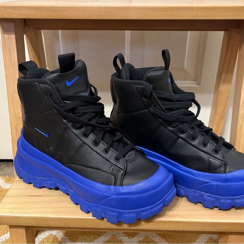 NWOT Nike Blazer Roam Mid Black Racer Blue